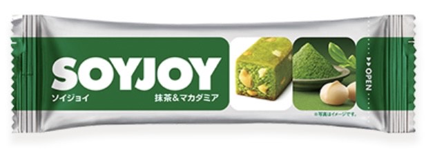 SOYJOYの抹茶マカダミア味がパッケージされて1本ある